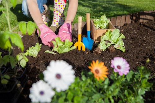 Payment and cancellation terms for gardeners