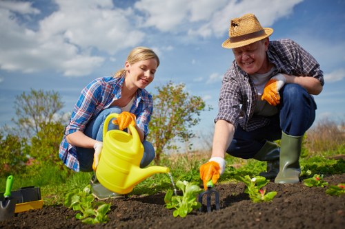 Liability and access conditions for gardening work